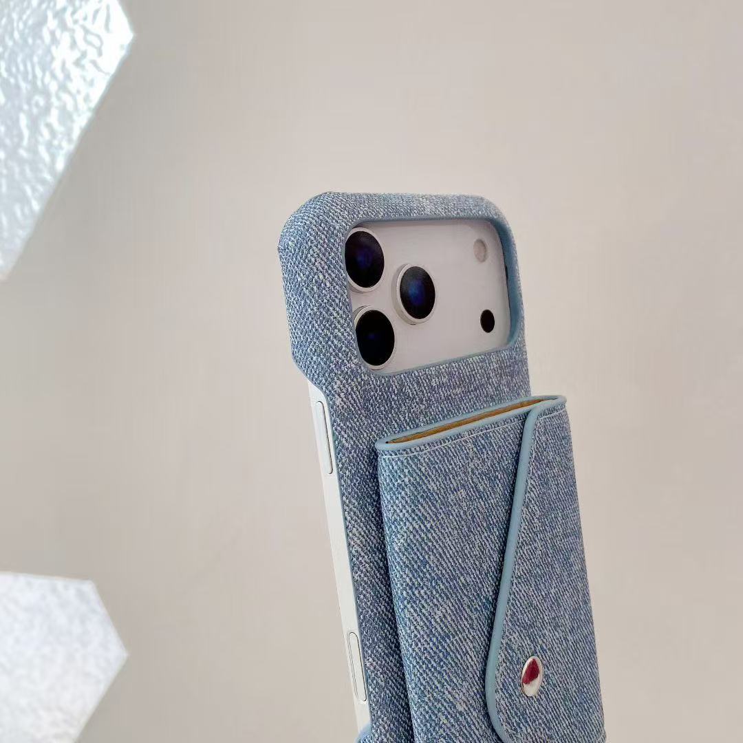 Trend Shell with Card Pocket