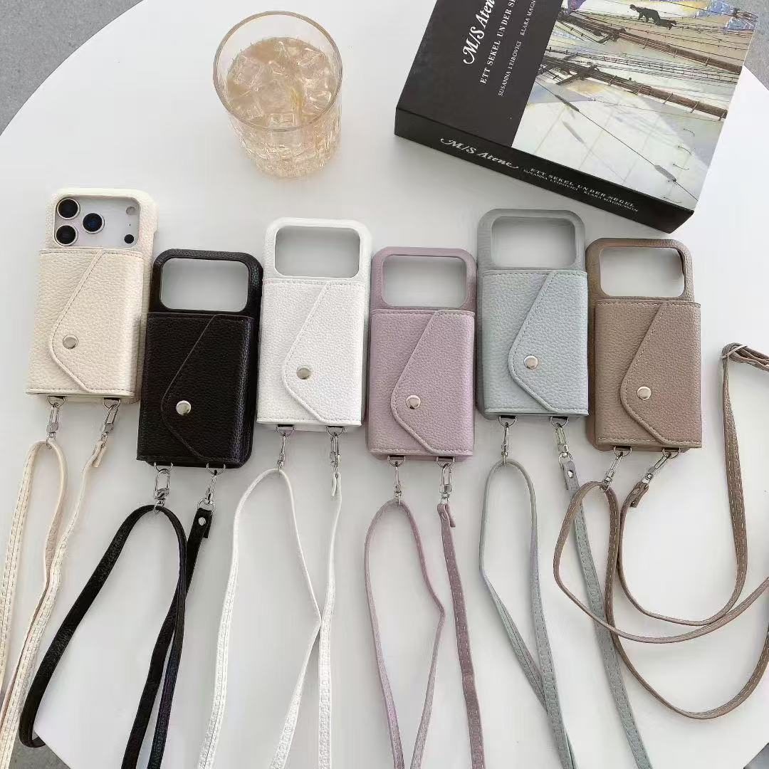 Fashionable Cover: Phone & Cards
