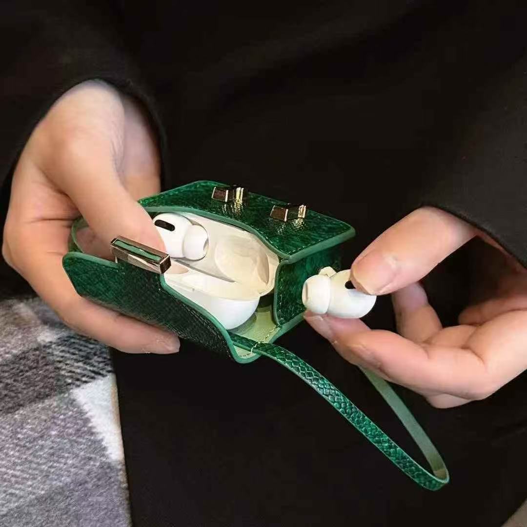 Hip Earphone Cases: Elevate Your Audio Gear Suitable for all models of headphones
