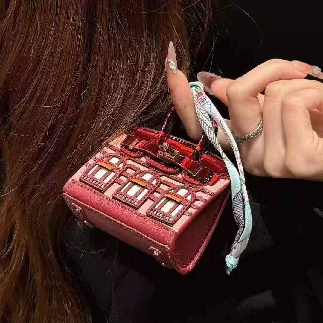 Fashion-Forward Headphone Guards: Stand Out Suitable for all models of headphones