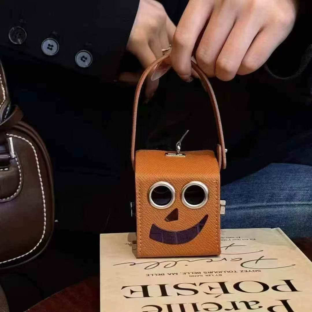 Chic Headphone Covers: Style Your Sound Suitable for all models of headphones