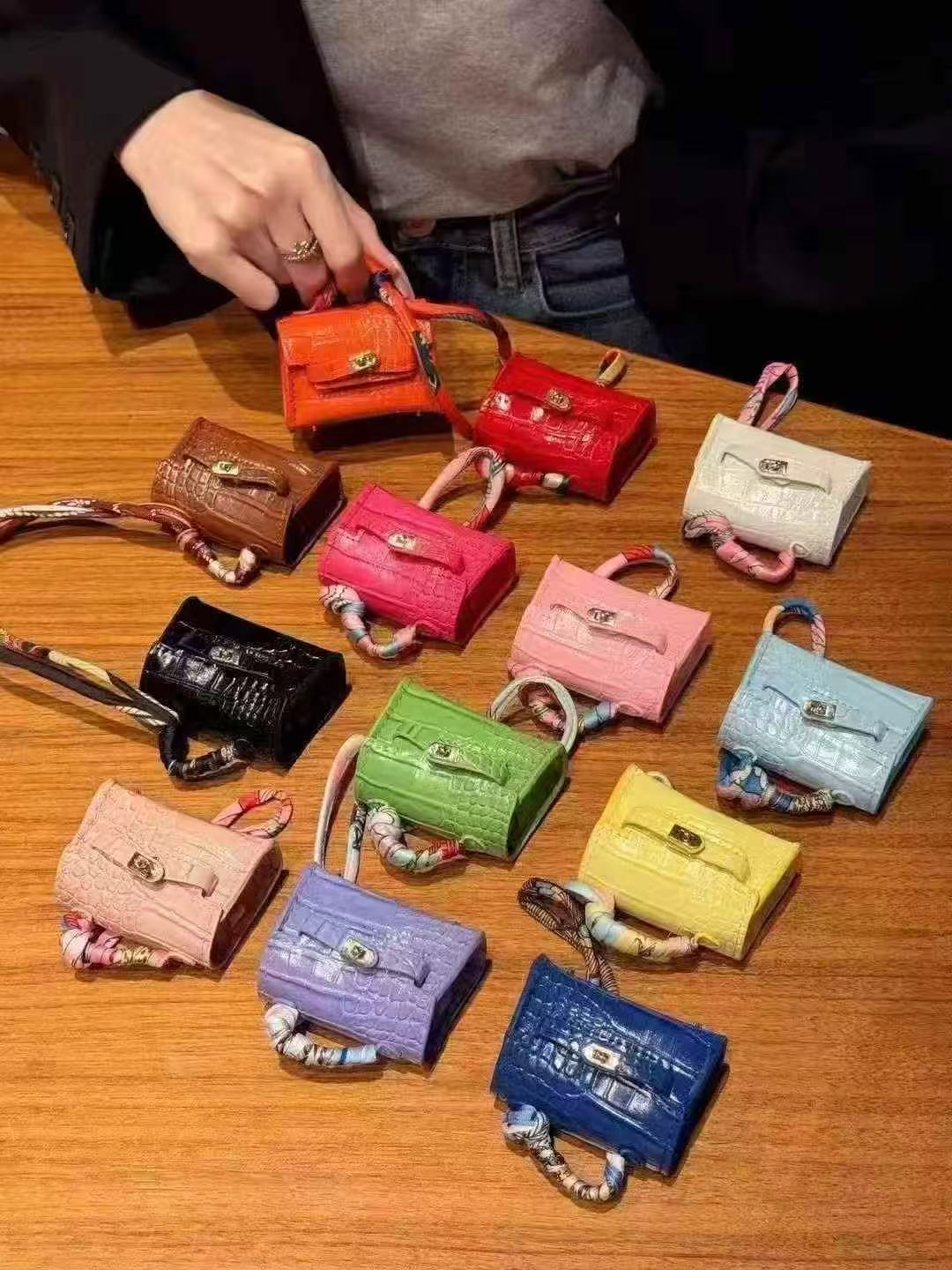 Modern Headphone Sleeves: Fashion Meets Safety