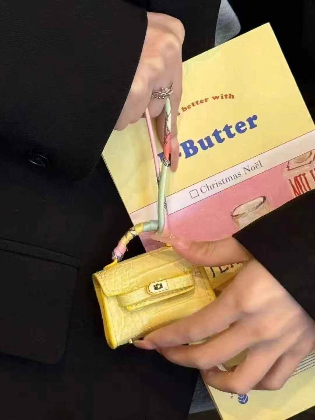 Modern Headphone Sleeves: Fashion Meets Safety