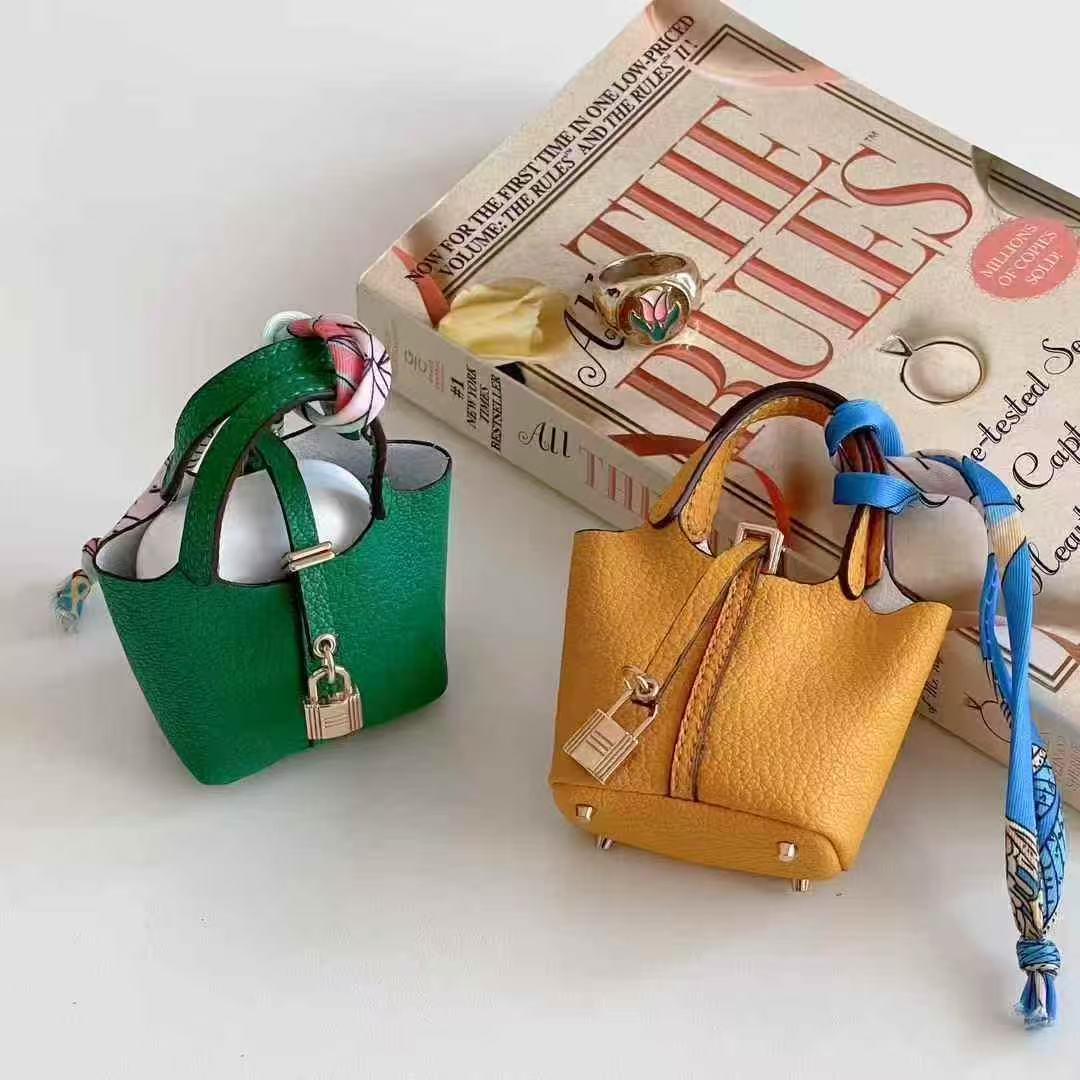 Cool Earbud Guards: Stylish Audio Safeguard
