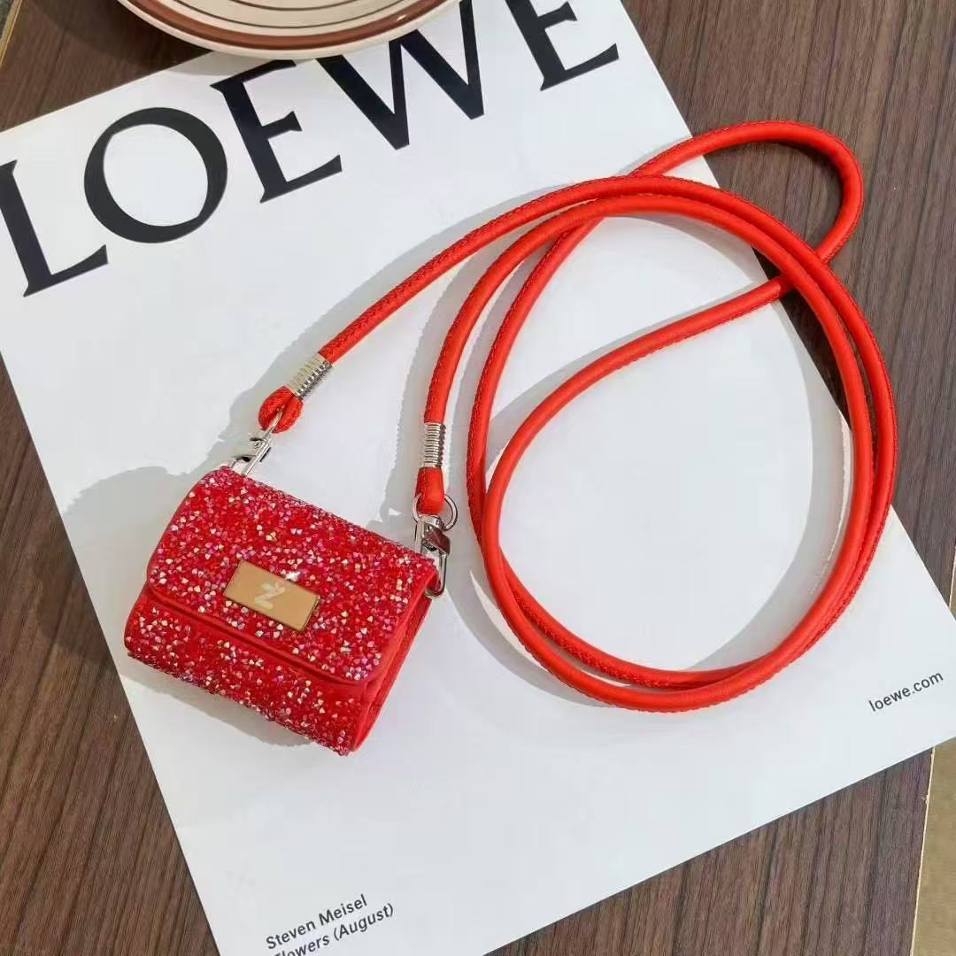 Chic Headphone Sleeves: Trendy Protection Upgrade