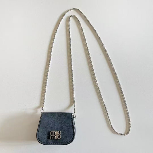 Stylish Headphone Covers: Trendy Audio Defense