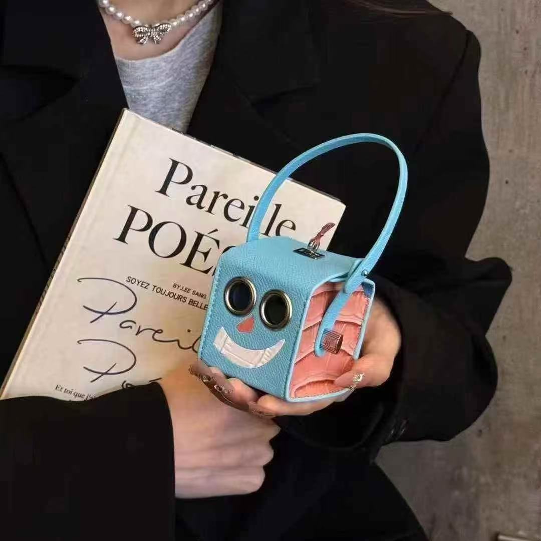 Chic Headphone Covers: Style Your Sound  Suitable for all models of headphones