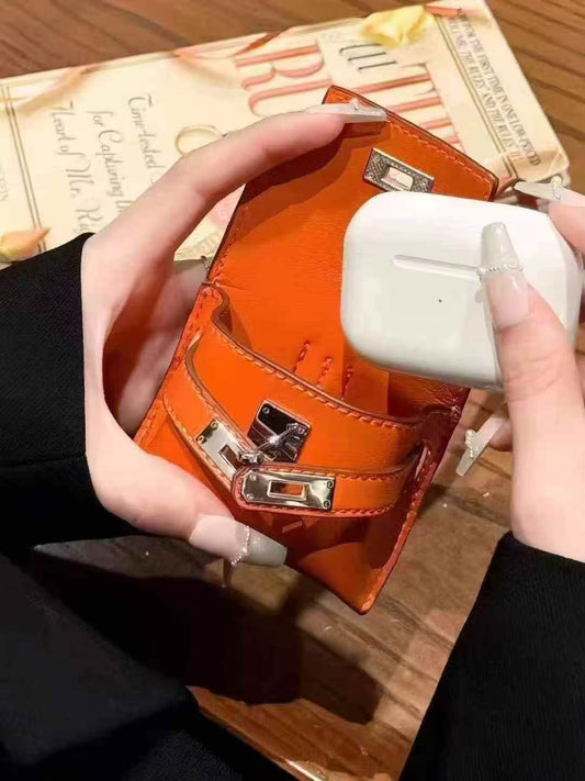 Trendy Earbud Pouches: Stylish Audio Defense